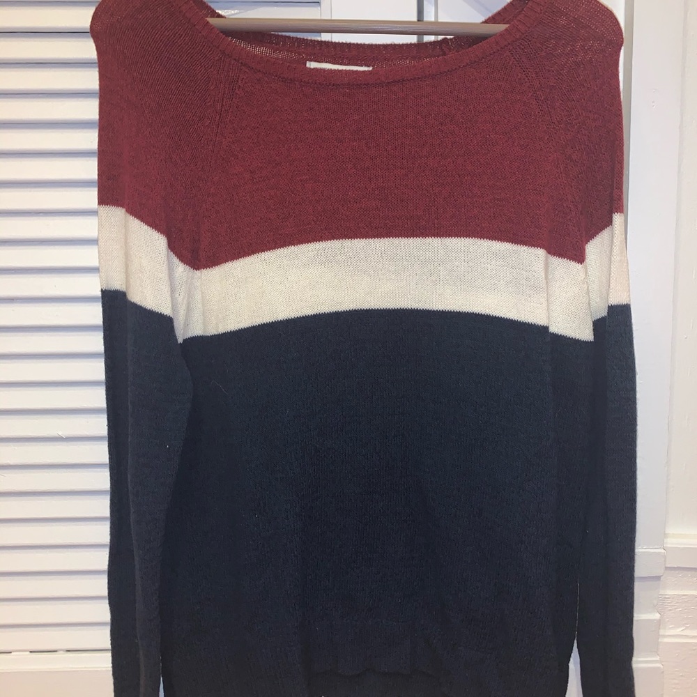 American Eagle sweater